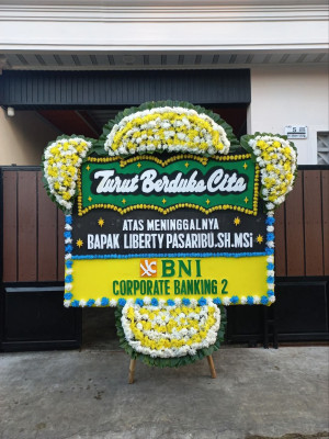 Papan Bunga Duka di Poncosari